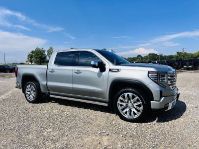 2023 GMC Sierra 1500 Denali 4X4 - 3.0L Diesel - CLEAR TITLE