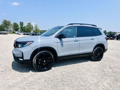 2024 Honda Passport AWD Black Edition