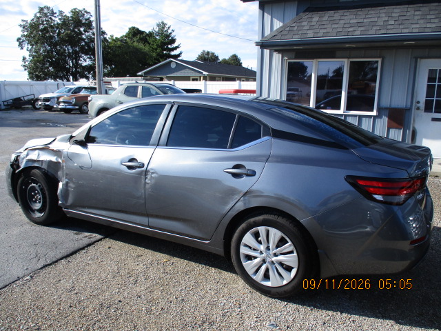 2021 Nissan Sentra S - photo 3