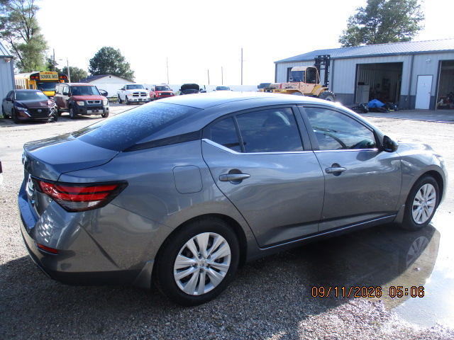 2021 Nissan Sentra S - photo 5