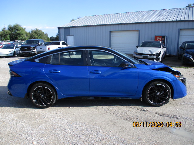 2026 Nissan Sentra SR - photo 6