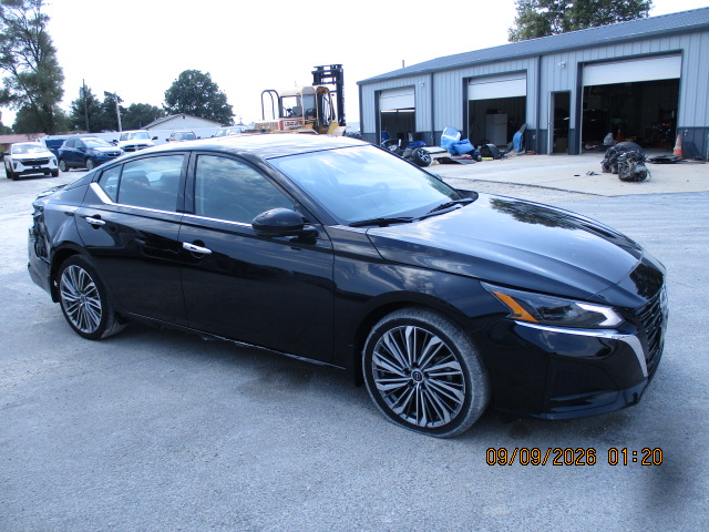 2025 Nissan Altima SL - photo 2