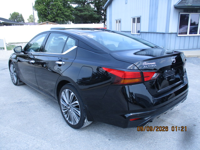 2025 Nissan Altima SL - photo 13