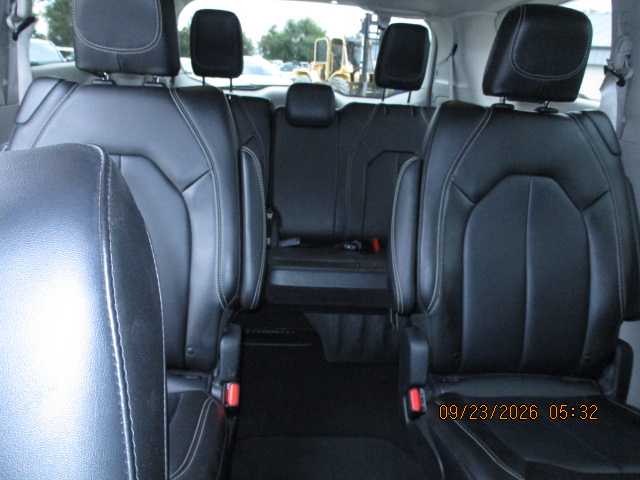 2024 Chrysler Pacifica Touring - photo 18