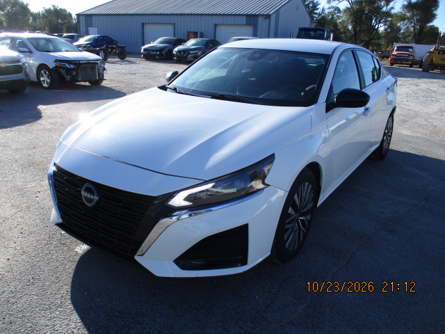 2025 Nissan Altima SV - photo 1