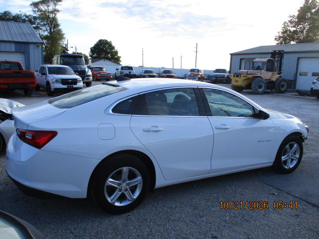 2024 Chevrolet Malibu LS - photo 5