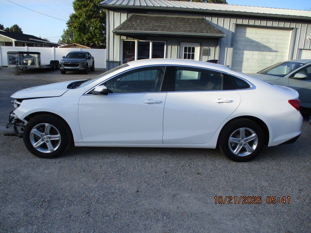 2024 Chevrolet Malibu LS - photo 10