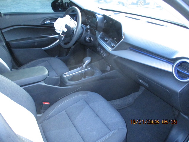 2025 Chevrolet Trax LS - photo 14