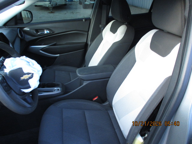 2025 Chevrolet Trax LS - photo 15