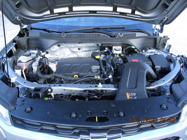 2025 Chevrolet Trax LS - photo 17