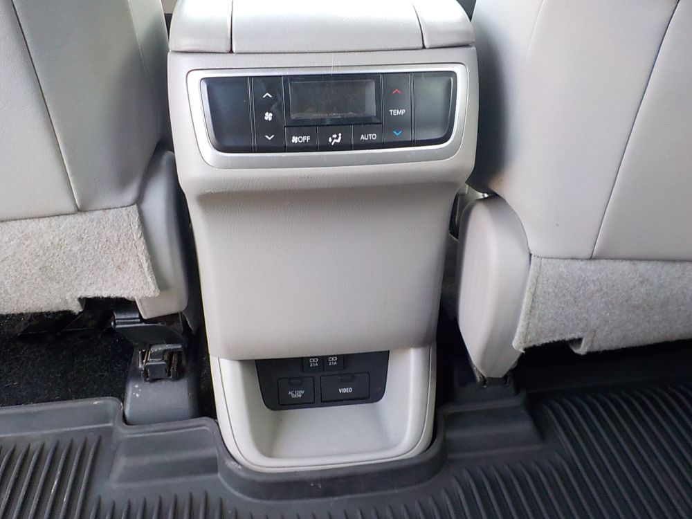 2018 Toyota Highlander Limited, Hybrid, AWD - photo 16