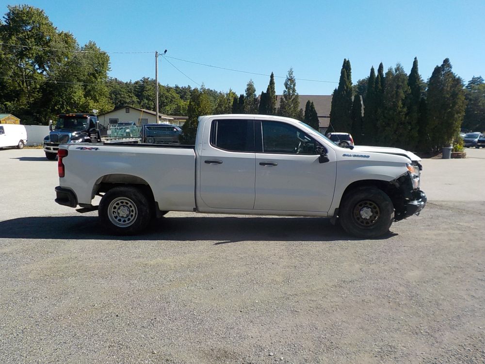 2022 Chevrolet Silverado - photo 8