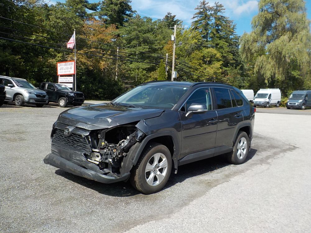 2021 Toyota RAV-4 XLE AWD - photo 3
