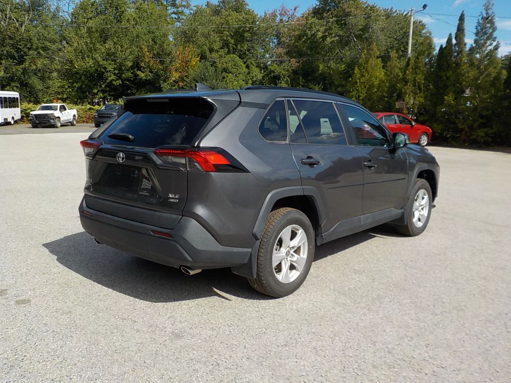 2021 Toyota RAV-4 XLE AWD - photo 4