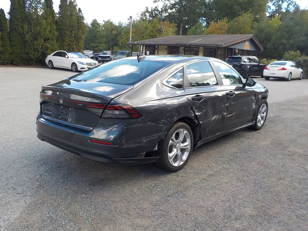 2025 Honda Accord - photo 6