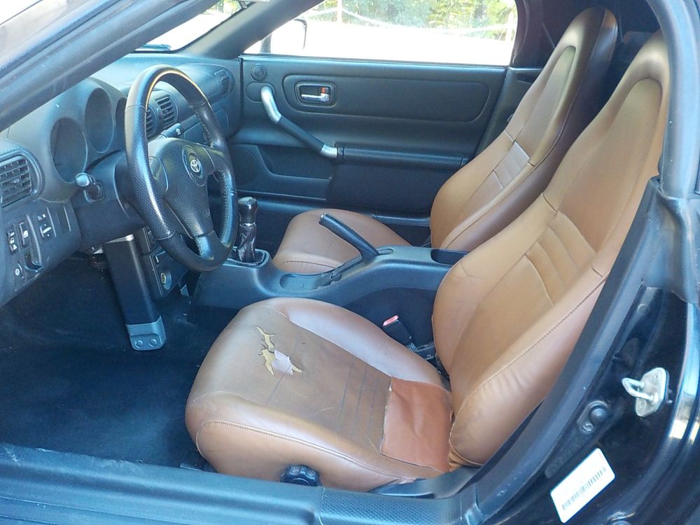 2001 Toyota MR2 Spyder Convertible - photo 14