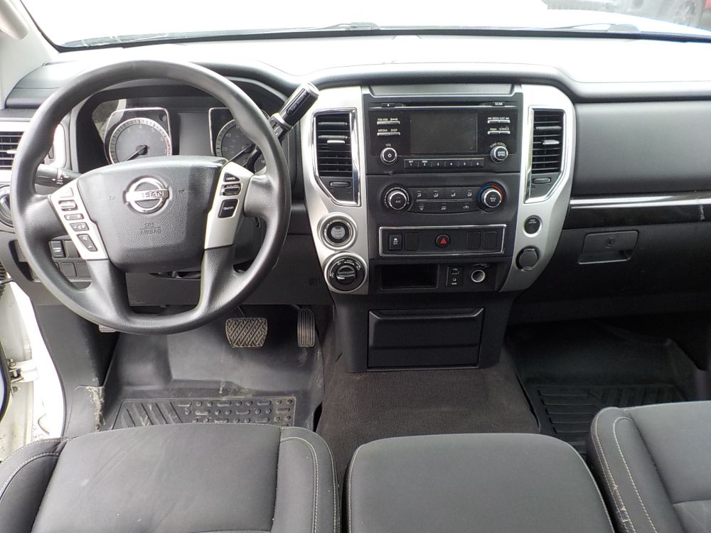 2017 Nissan Titan - photo 12