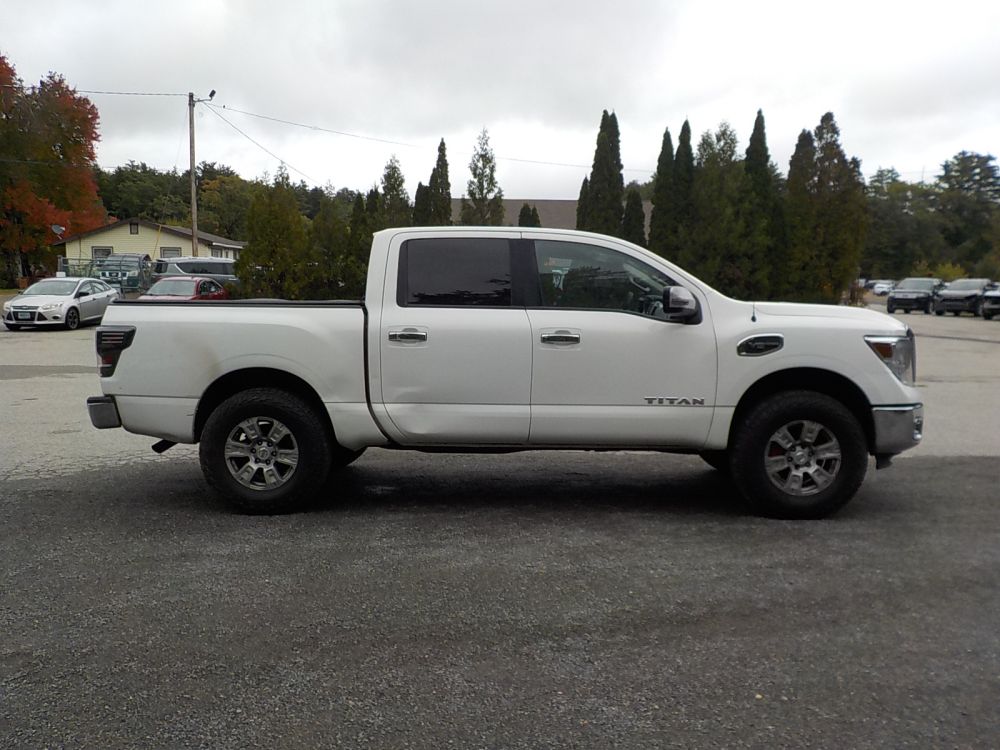 2017 Nissan Titan - photo 8