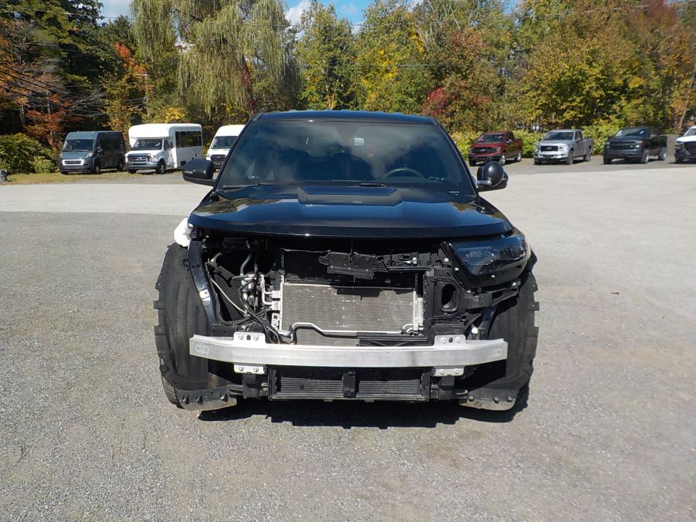 2020 Ford Explorer - photo 2