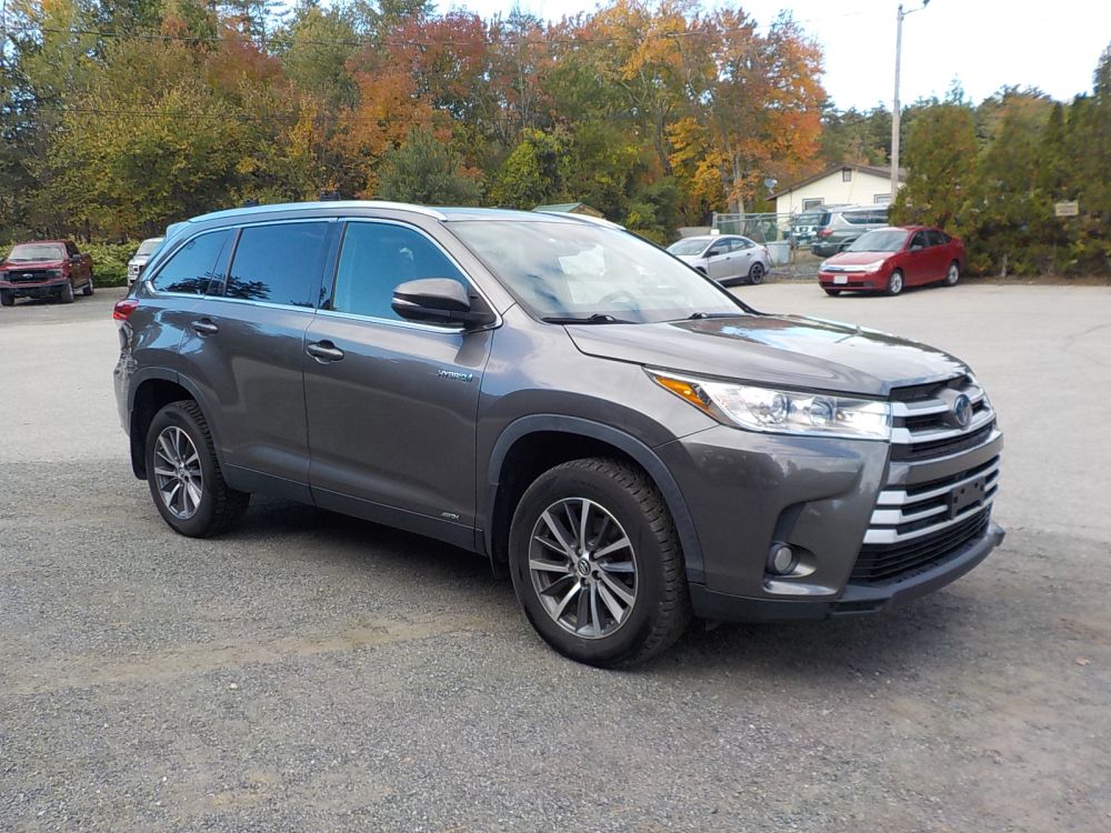 2019 Toyota Highlander - photo 1