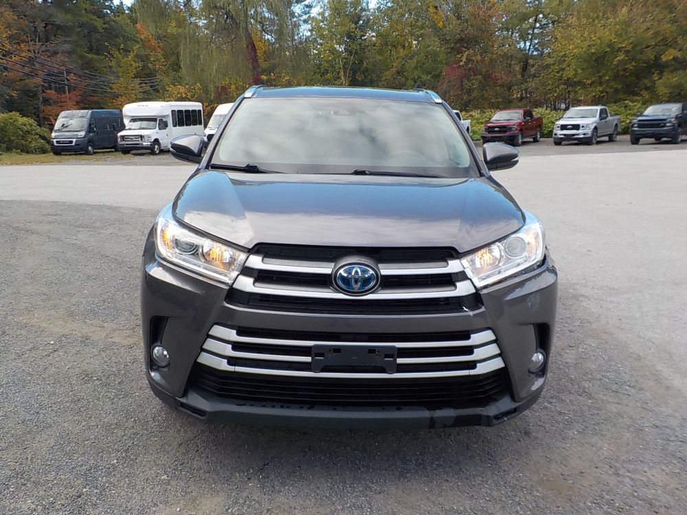 2019 Toyota Highlander - photo 2