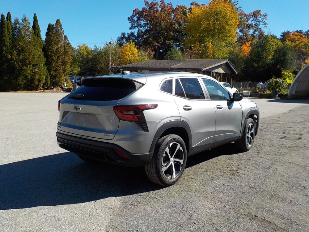 2024 Chevrolet Trax - photo 6