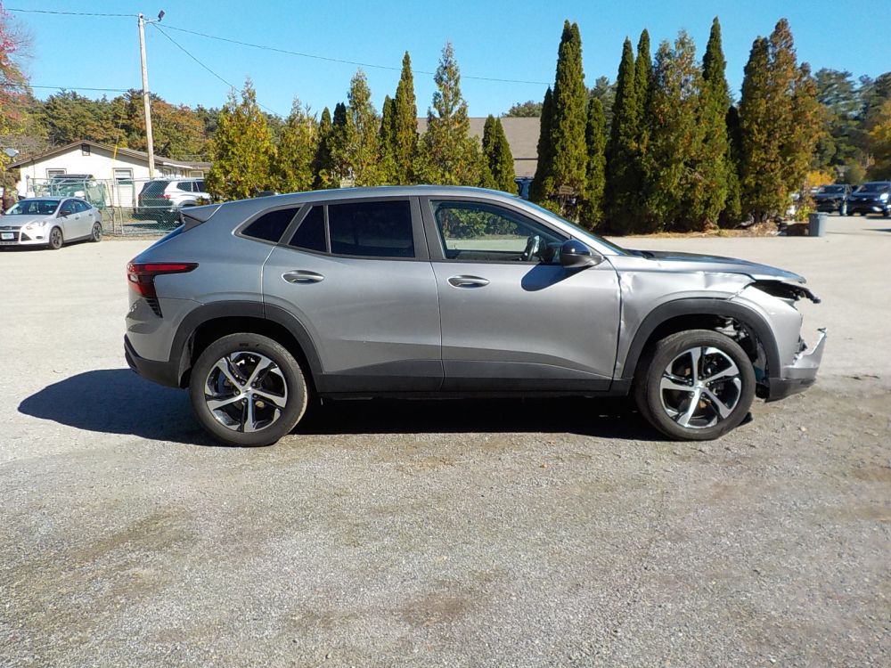 2024 Chevrolet Trax - photo 8