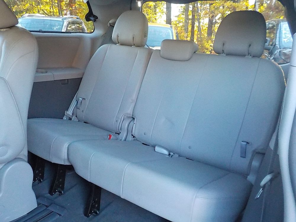2019 Toyota Sienna - photo 12