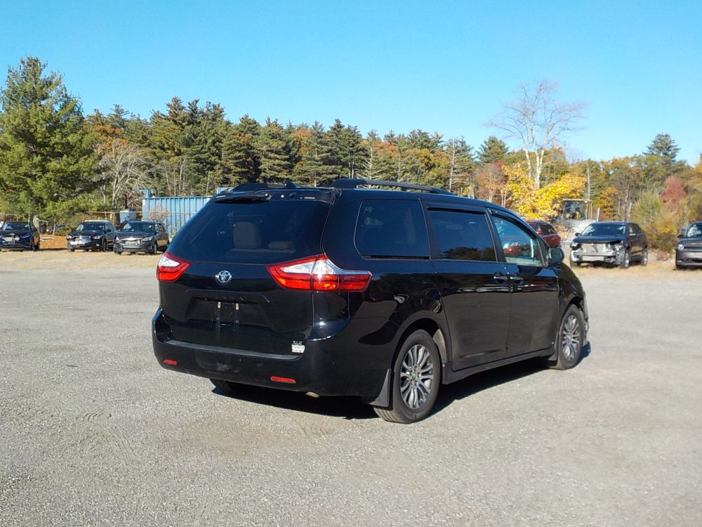 2019 Toyota Sienna - photo 6