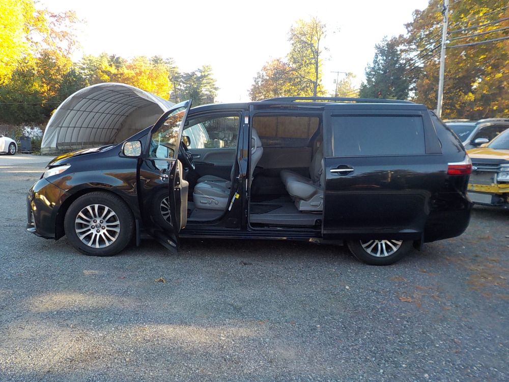 2019 Toyota Sienna - photo 9