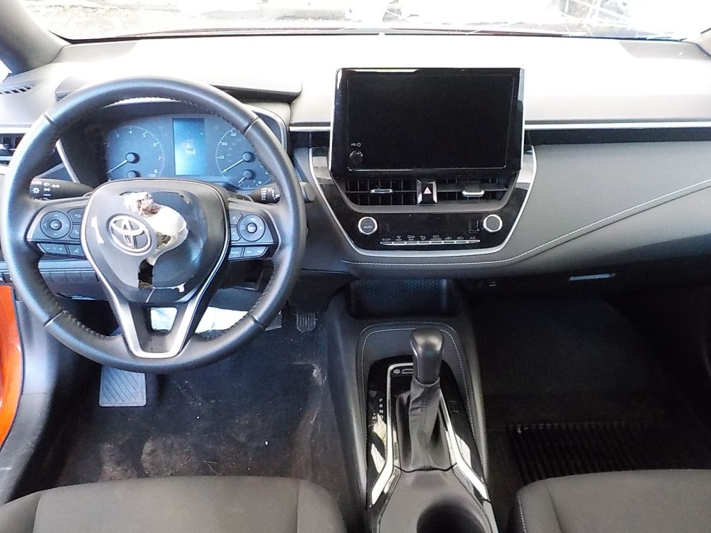 2025 Toyota Corolla - photo 10