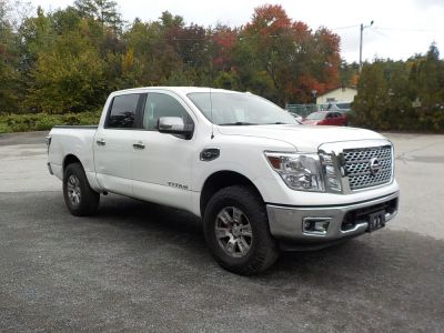 2017 Nissan Titan