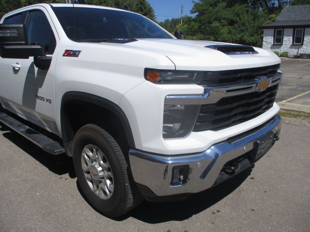 2025 Chevrolet SIlverado 3500 - photo 3