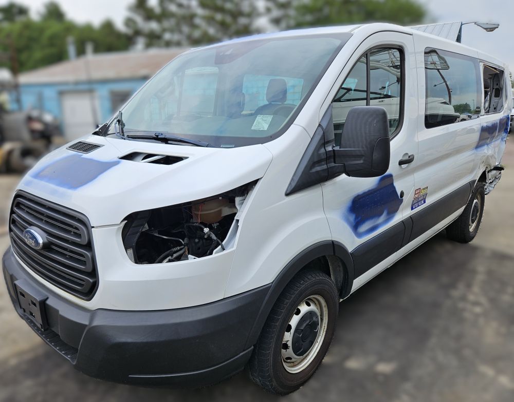2019 Ford Transit 150 - photo 3