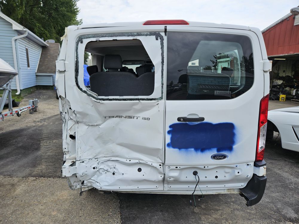 2019 Ford Transit 150 - photo 6