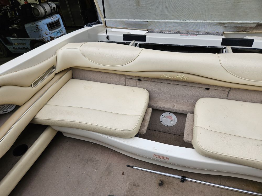 2001 Sea Ray 210 - photo 15
