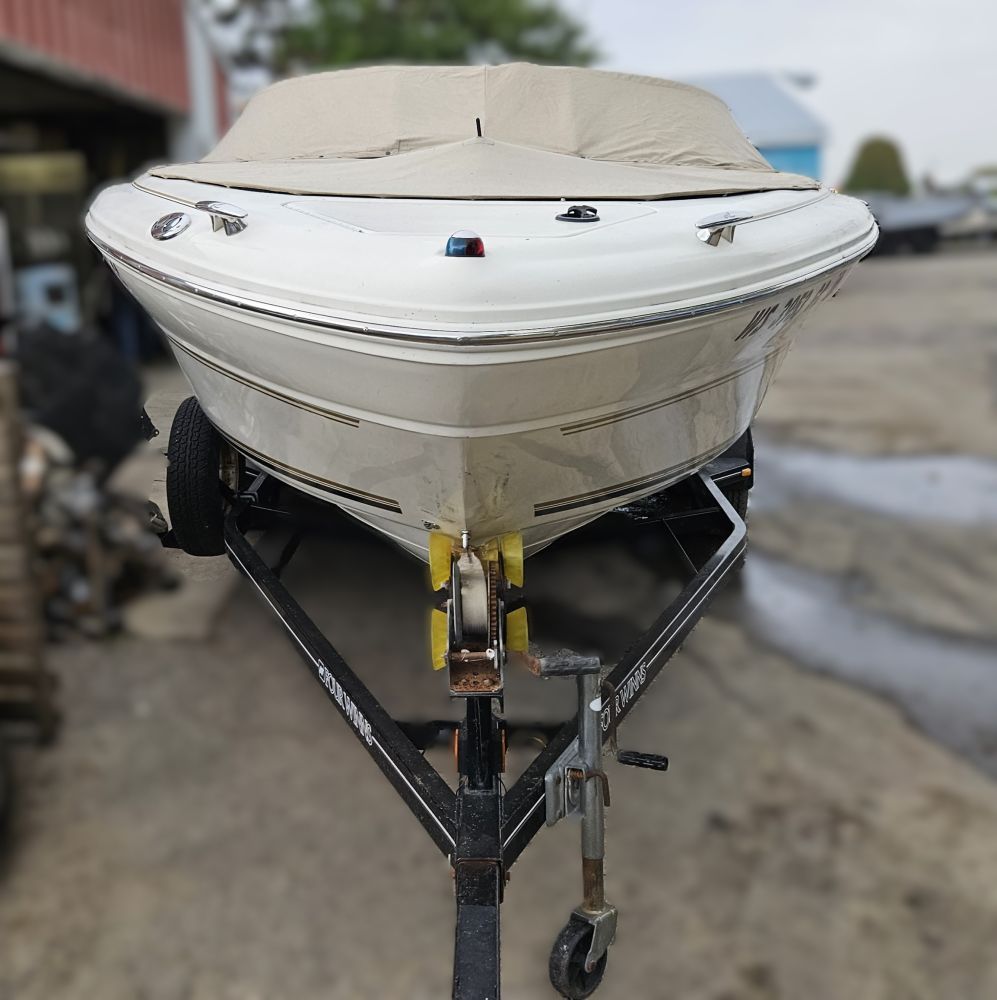2001 Sea Ray 210 - photo 3
