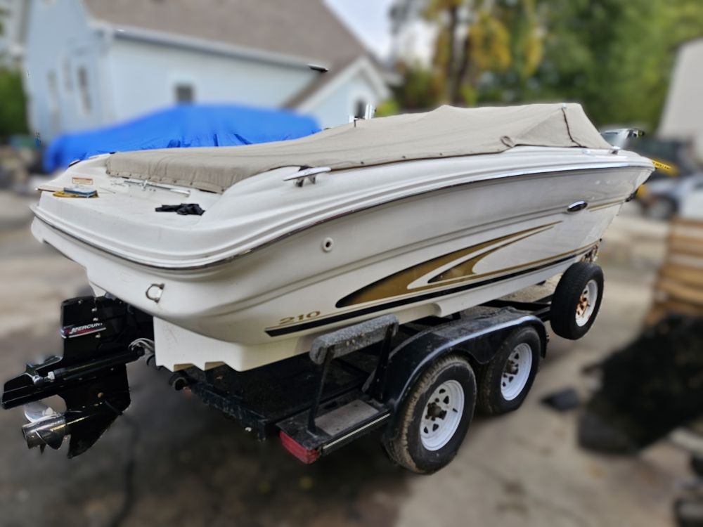 2001 Sea Ray 210 - photo 4