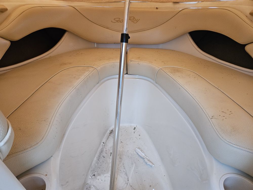 2001 Sea Ray 210 - photo 7