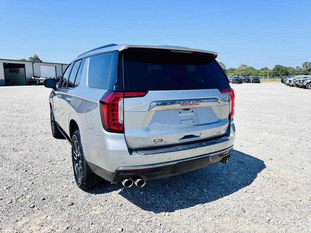 2023 GMC Yukon AT4 - 6.2L V8 - GOOD AIRBAGS - photo 10