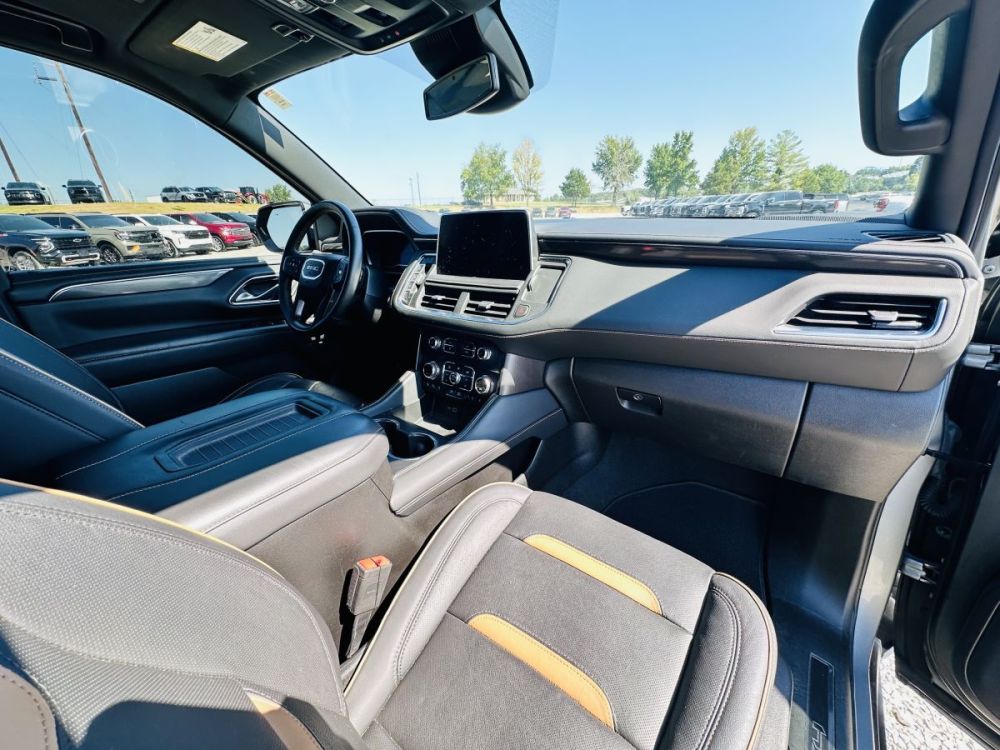 2023 GMC Yukon AT4 - 6.2L V8 - GOOD AIRBAGS - photo 17
