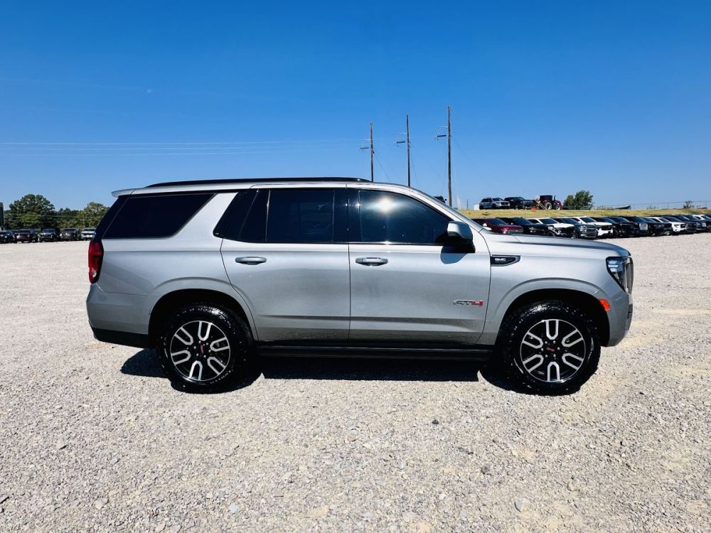 2023 GMC Yukon AT4 - 6.2L V8 - GOOD AIRBAGS - photo 3