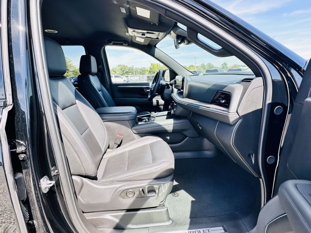 2025 Chevrolet Tahoe Z71 4X4 - CLEAR TITLE - READY TO DRIVE - photo 15