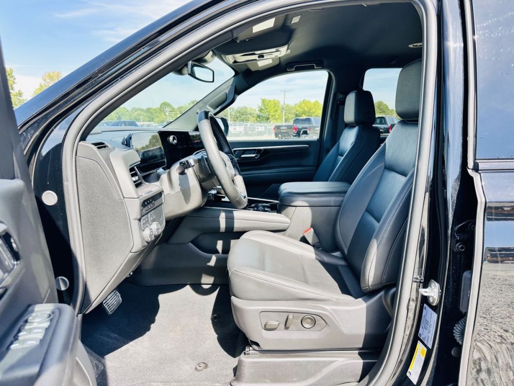 2025 Chevrolet Tahoe Z71 4X4 - CLEAR TITLE - READY TO DRIVE - photo 16