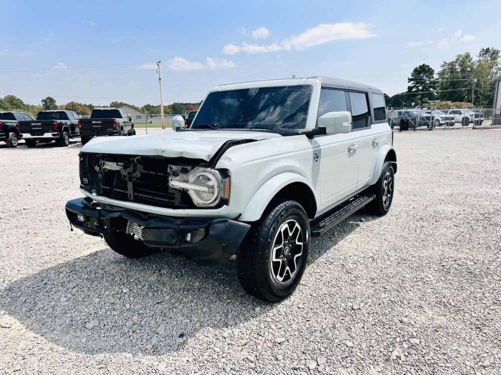 2024 Ford Bronco Outer Banks 4X4 - photo 2