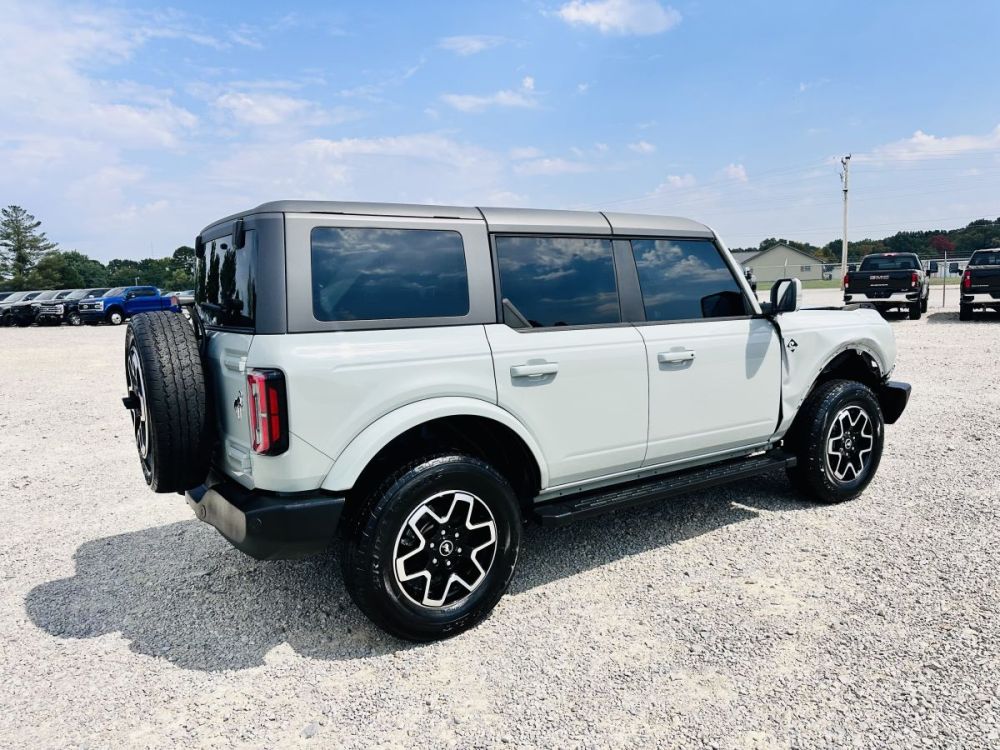 2024 Ford Bronco Outer Banks 4X4 - photo 11