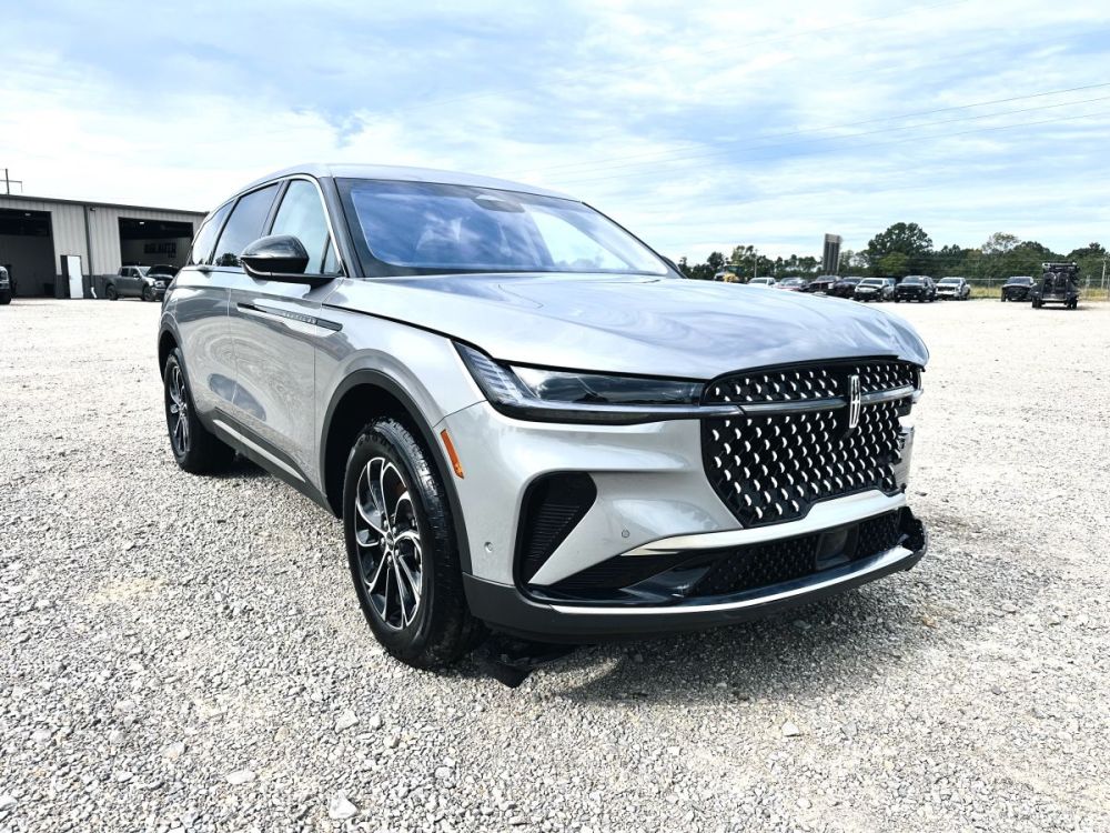2024 Lincoln Nautilus Premier AWD - photo 2