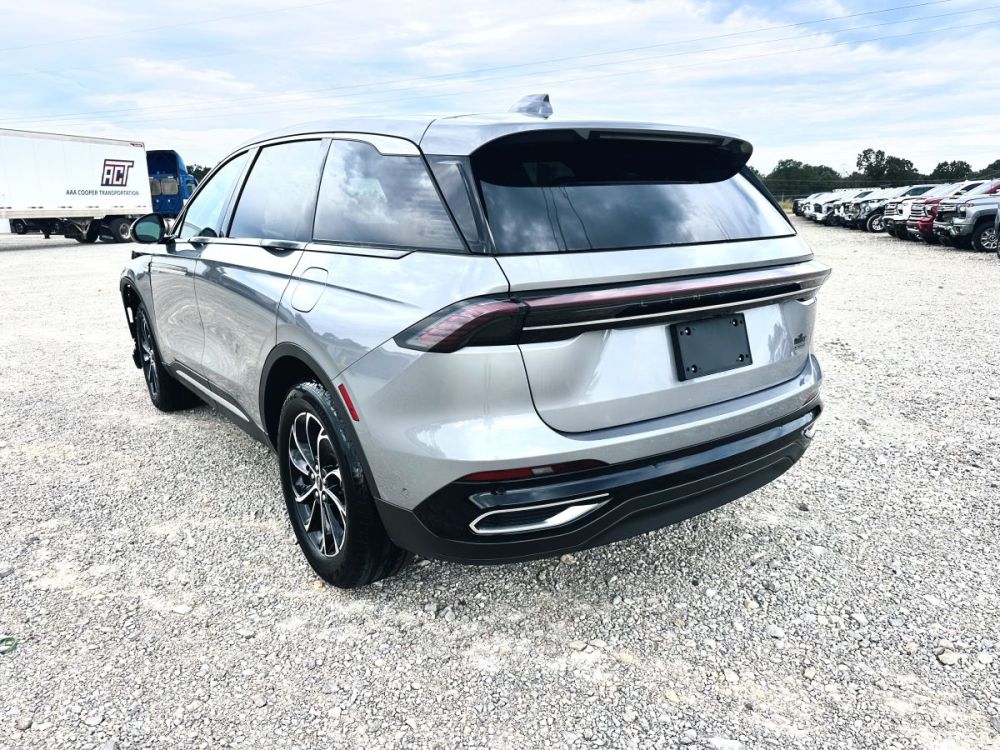 2024 Lincoln Nautilus Premier AWD - photo 12