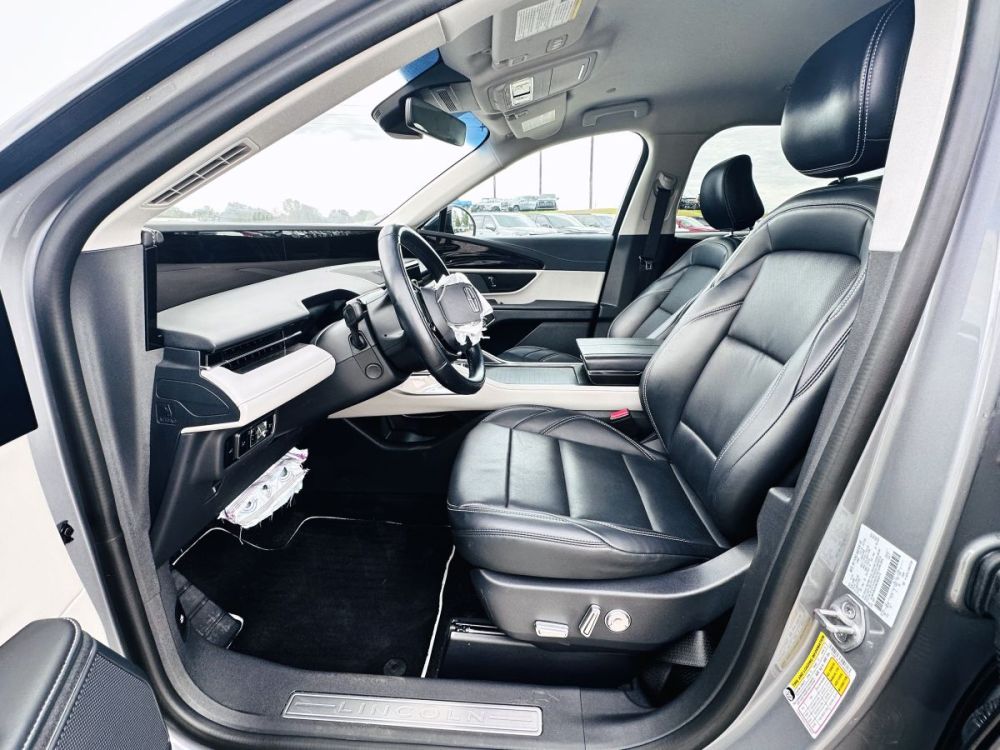 2024 Lincoln Nautilus Premier AWD - photo 16