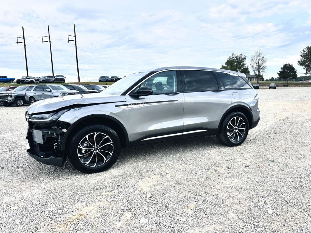 2024 Lincoln Nautilus Premier AWD - photo 9